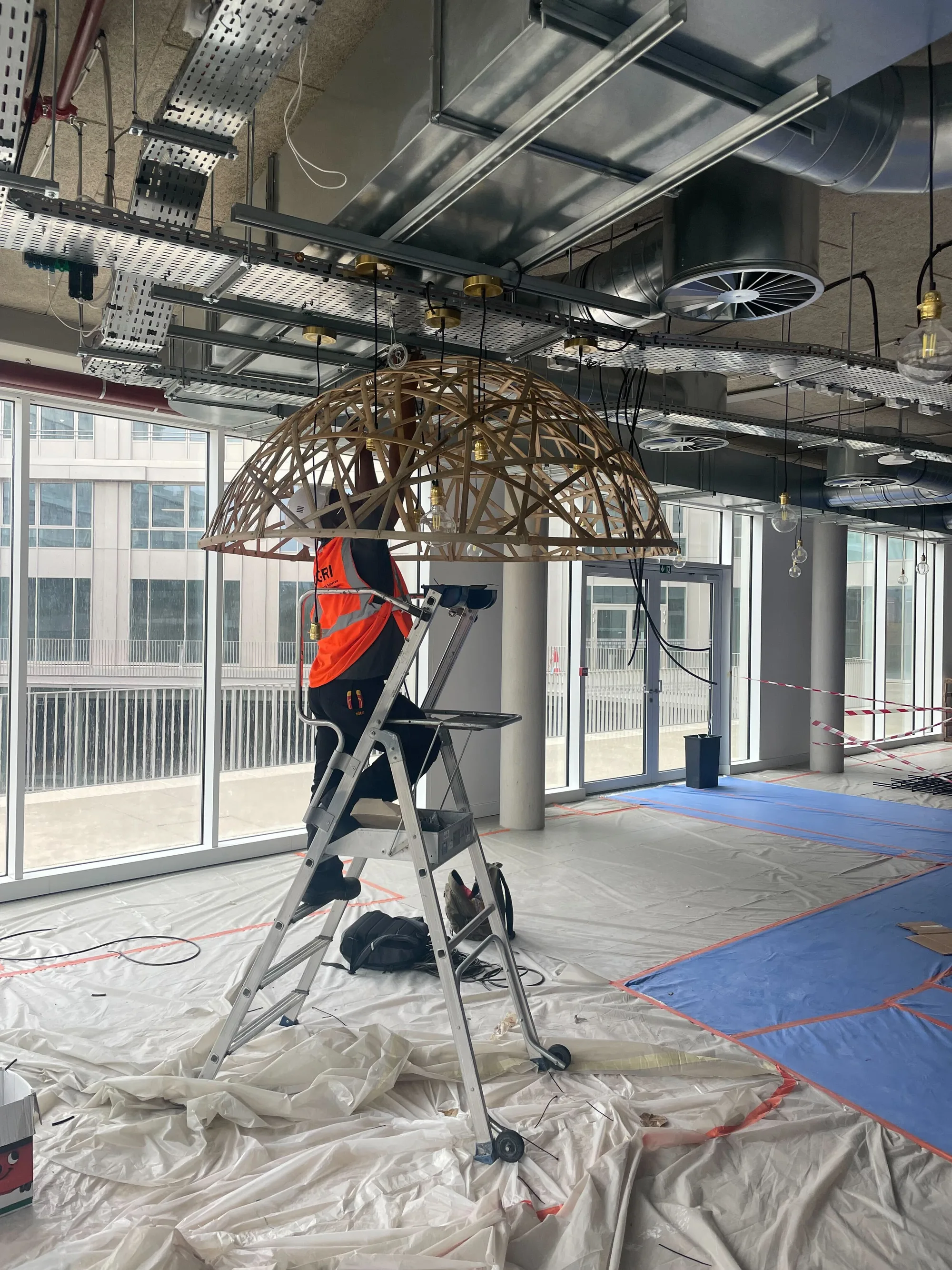 Éclairage LED moderne Campus ENGIE Paris - Haute performance économies énergie 30% CEGRI SAS